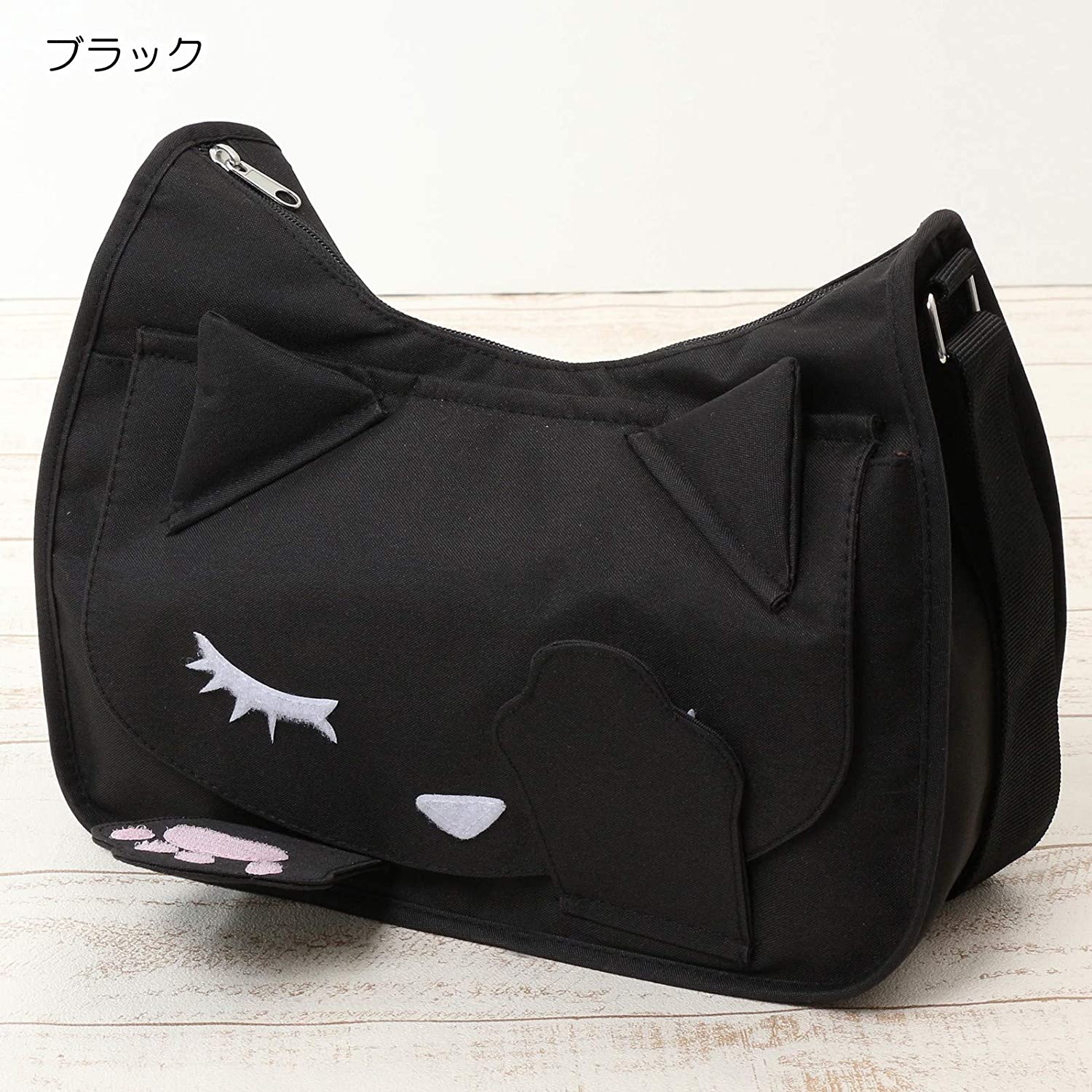 Price:$39.99    Osumashi Pooh Chan [Choose Color] Peekaboo. Cat Series Shoulder Bag (Black (P161114-15))  Clothing