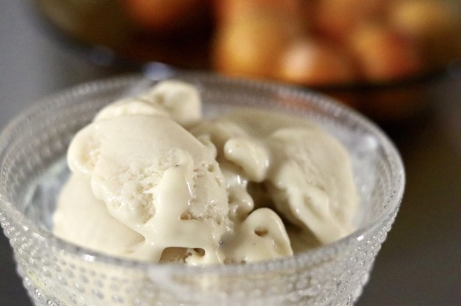きれいな要素のドリアンのアイスクリームの練習、おいしい方法