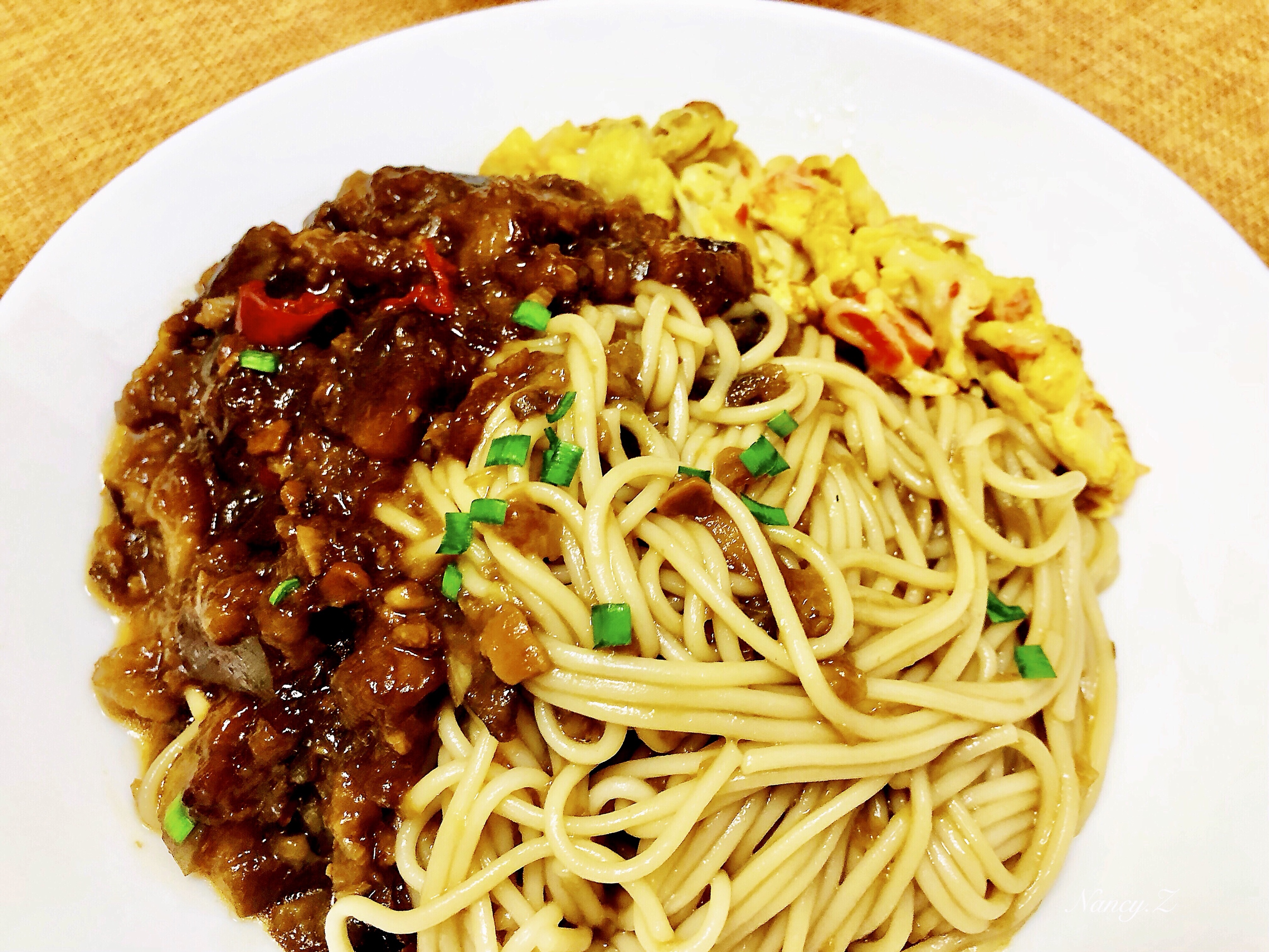 しょうゆ添えの茄子麺（＆カニクラブの卵焼き）