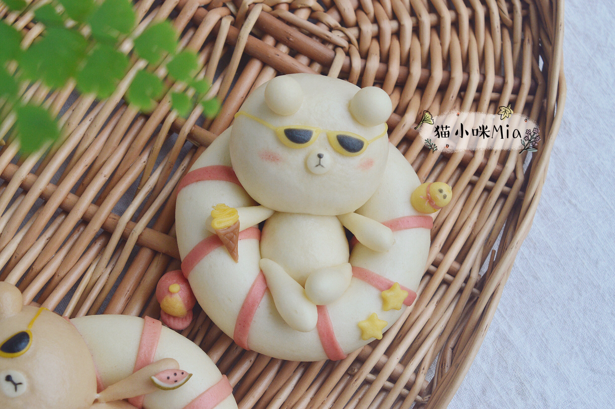 
Cartoon steamed bread (swim circle Little Bear) practice