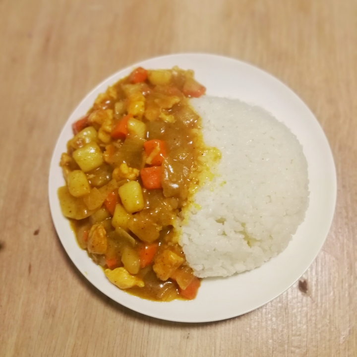 
Simple and delicious curry chicken meal (tomato patch very glutinous, chicken is very tender, left and right sides of half an hour is finished) practice