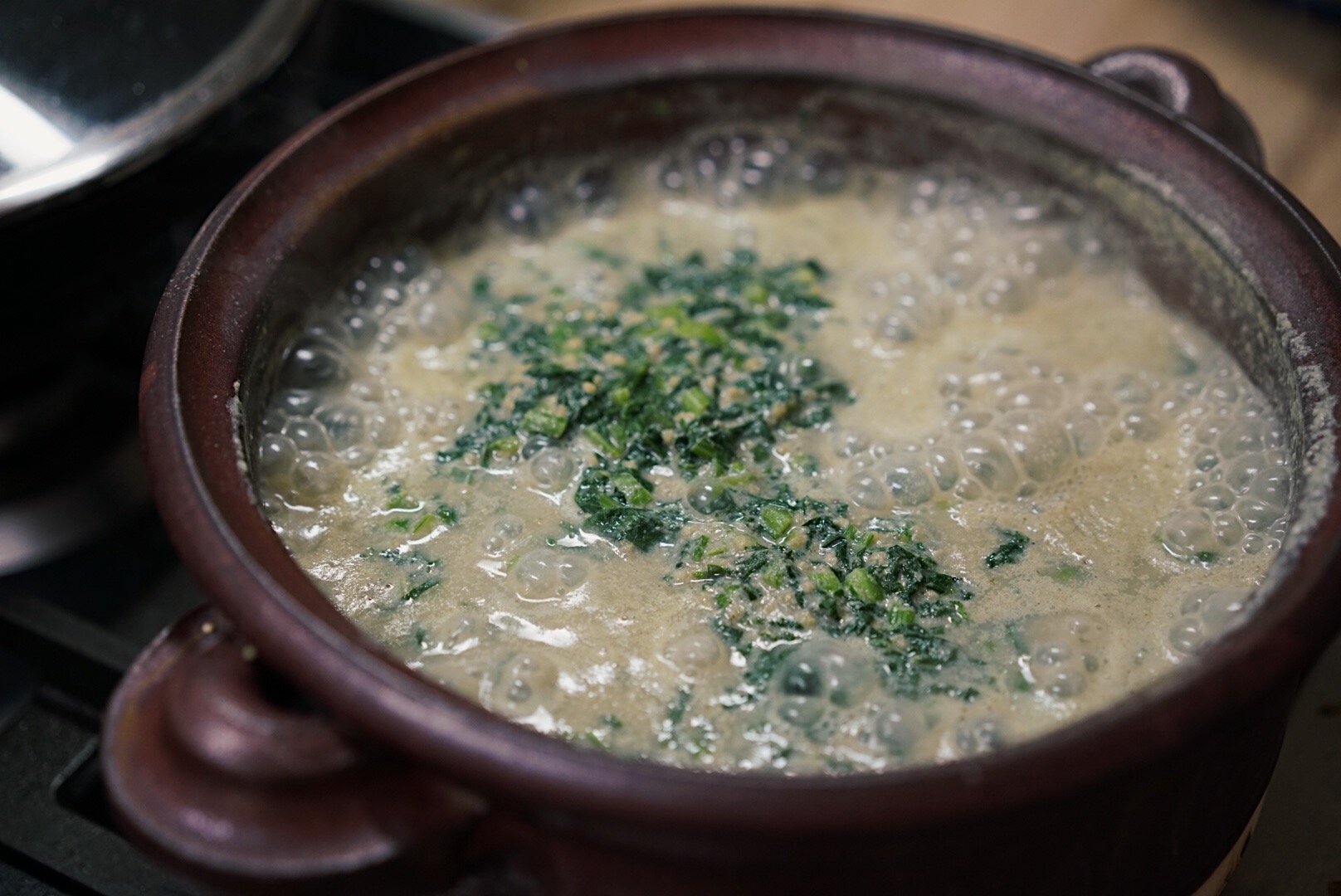 004を料理人にし、Gu Zaoの非難の風味をかき立てる1日について話しましょう。