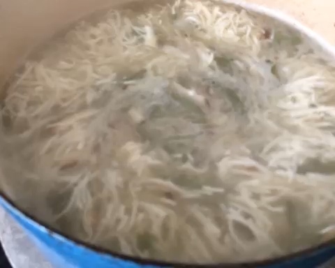 西湖の水シールドの執筆におけるアイデアの糸の豆腐の厚いスープの実践
