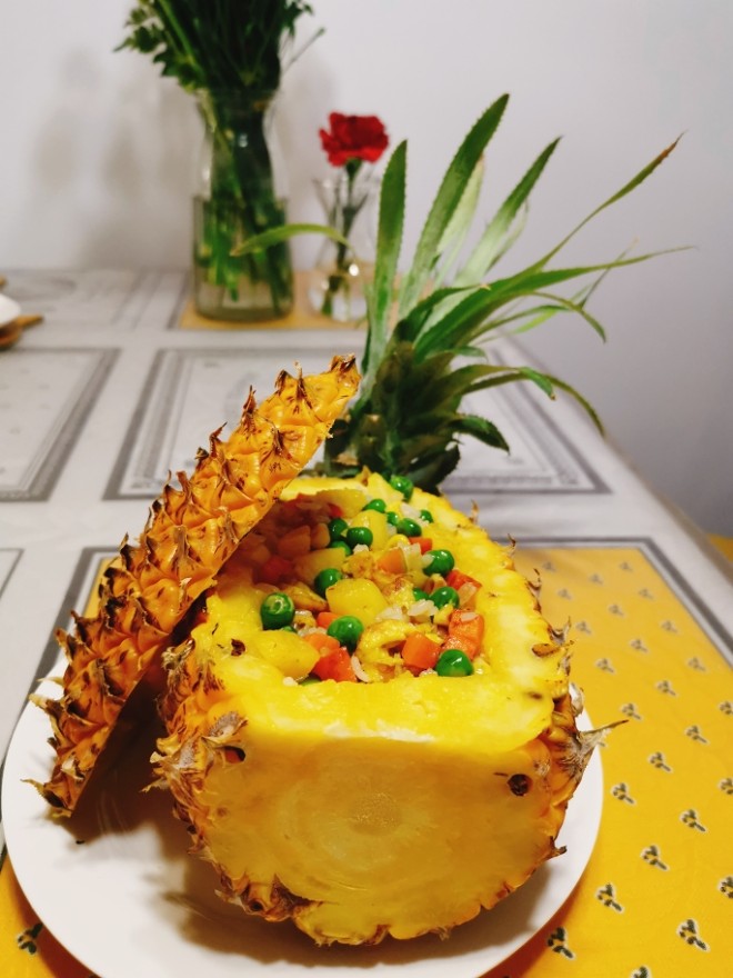 
The practice of multicoloured pineapple meal, how is multicoloured pineapple meal done delicious