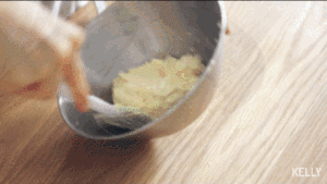 One close lightly is changed namely crisp carry floret on the head to the precious Ni Qu Jiyun that drops broken bits / bake video biscuit piece the practice measure of 1 17