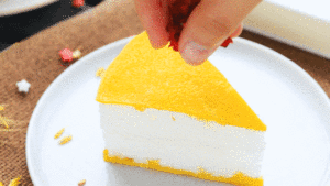 The practice measure of cake of double lubricious omelette 11