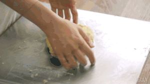 Crisp pie of the simple and easy apple that do not have candy / the practice measure of video of A pig bake 5
