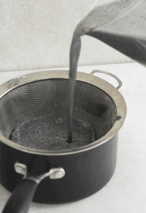 Shop of the syrup that do a bowl is euqally sweet slippery sesame seed is burnt, actually not difficult practice measure 4