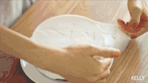 The cake of light Kagong velvet that need not wipe a face / low card recipe + decorate doohickey + the method that squeeze a flower / bake video cake piece 11 " beautiful type cake " practice measure 39
