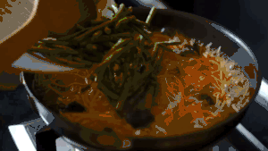 食べ物を作る1日について話してください005ゆんがスープ10のトマト麺の実践尺度です