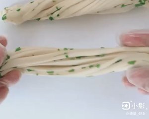 Steamed twisted roll of sweet green silver-colored silk [add twist video of steamed twisted roll] practice measure 10
