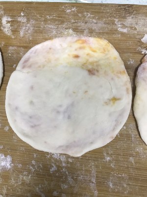 Complementary feed - the practice measure of pachyrhizus multi-layer steamed bread 3
