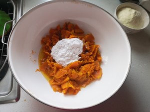 The practice measure of pumpkin rose steamed bread 2