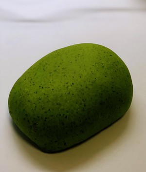 The practice measure of spinach steamed bread 4