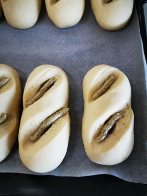 Exceed softness - the practice measure of hot dog biscuit 12