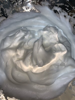 East Africa big rift valley the practice measure of cake of 6 inches of light cheese 8