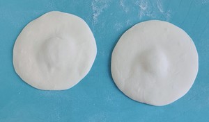 The practice measure of skin of loose and delicious steamed stuffed bun 4