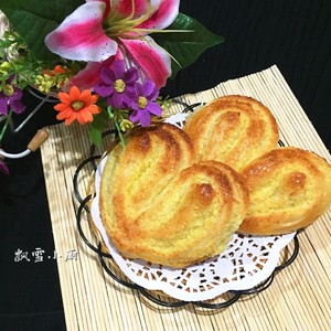 The practice measure of biscuit of heart form shredded coconut stuffing 14
