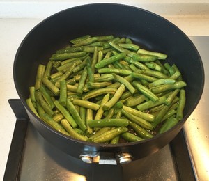The practice measure of face of stew of old Beijing hyacinth bean 3