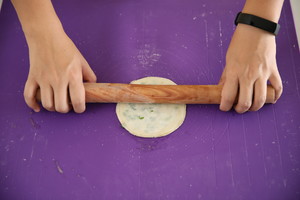 Green deep-fried dough cake (dumpling skin edition) practice measure 7