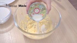 [video] shredded coconut stuffing is small short ball (use up yoke) the practice measure of childhood cate 3