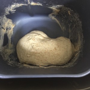 The practice measure of the whole wheat mild package that bread machine kneads 3