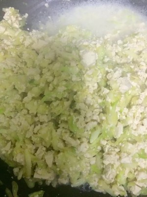 The practice measure of fried dumpling of element of pumpkin bean curd 3