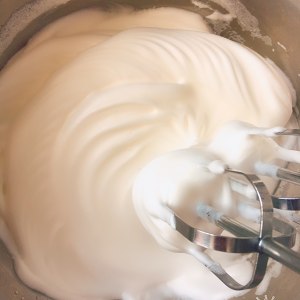 The practice measure of small biscuit of old flavour egg 6