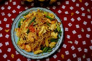 The practice measure of seafood chow mien 14