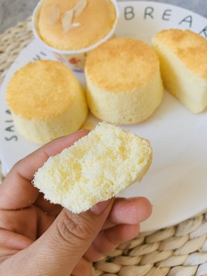 The practice measure of small cake of yoghurt paper cup 15