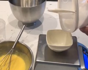 The practice measure of cake of cup of condensed milk paper 5