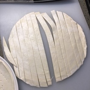 Hand of breakfast of 18 months of children catchs cake edition apple pie (low candy edition) practice measure 9
