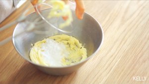 One close lightly is changed namely crisp carry floret on the head to the precious Ni Qu Jiyun that drops broken bits / bake video biscuit piece the practice measure of 1 8