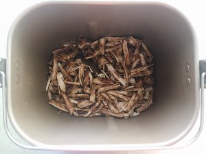 The practice measure that bread machine contains dried meat floss 4