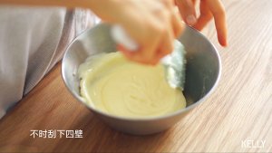 The cake of light Kagong velvet that need not wipe a face / low card recipe + decorate doohickey + the method that squeeze a flower / bake video cake piece 11 " beautiful type cake " practice measure 8