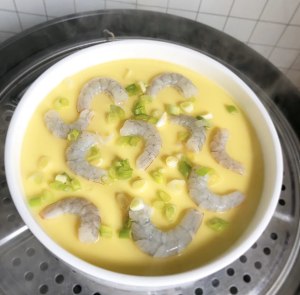 Super tender the practice measure that slippery shelled fresh shrimps stews an egg 8