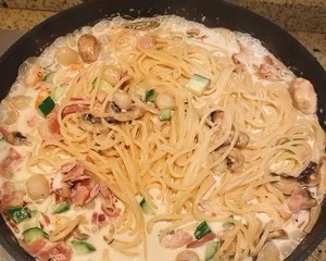 The practice step that looks face of very solemn Italian butter seafood 23
