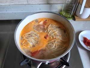 The practice measure of particularly delicious hot noodles in soup 9