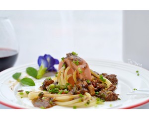 Italy of beef of black any of several hot spice plants the practice measure of the face 11