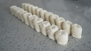 How does  Zuo  dew teach your dough to knead? ? Dumpling skin how roll? practice measure 17