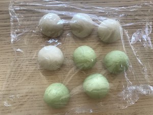 Delicious [シュウウェンジ人蒸しパン]滑らかなビデオをこねる詳細な手を超える練習対策 顔の蒸しパンと要約17 