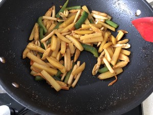 The practice measure that Chinese caterpillar fungus spends corn bamboo shoot to fry potato 9