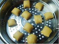 The practice measure of brown sugar steamed bread 11