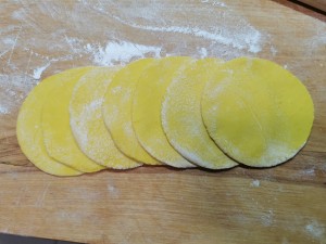 最愛の人になることができます 食べる純粋なかぼちゃの蒸しパン、バラ、ハリネズミ、かぼちゃのモデリングの蒸しパンの方法が入った練習方法16