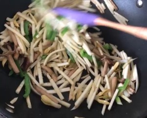 議事の茶樹の芽の滞在は、ワイルドライスの茎6を揚げる練習対策