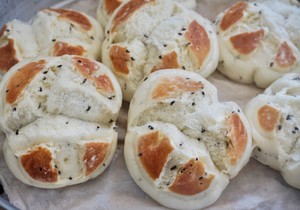 Black sesame seed blossoms the practice measure of the steamed bread 13