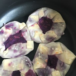 Sweet the practice measure of violet potato cake 6