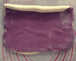The practice measure of violet potato steamed bread 7