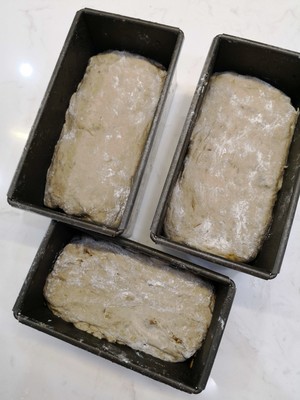 The practice measure that Europe of nut of natural and yeasty rye includes 4