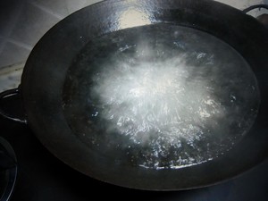 [Chongqing is small] the practice measure of the hot pepper that add oil and practice of face of Chinese prickly ash 1